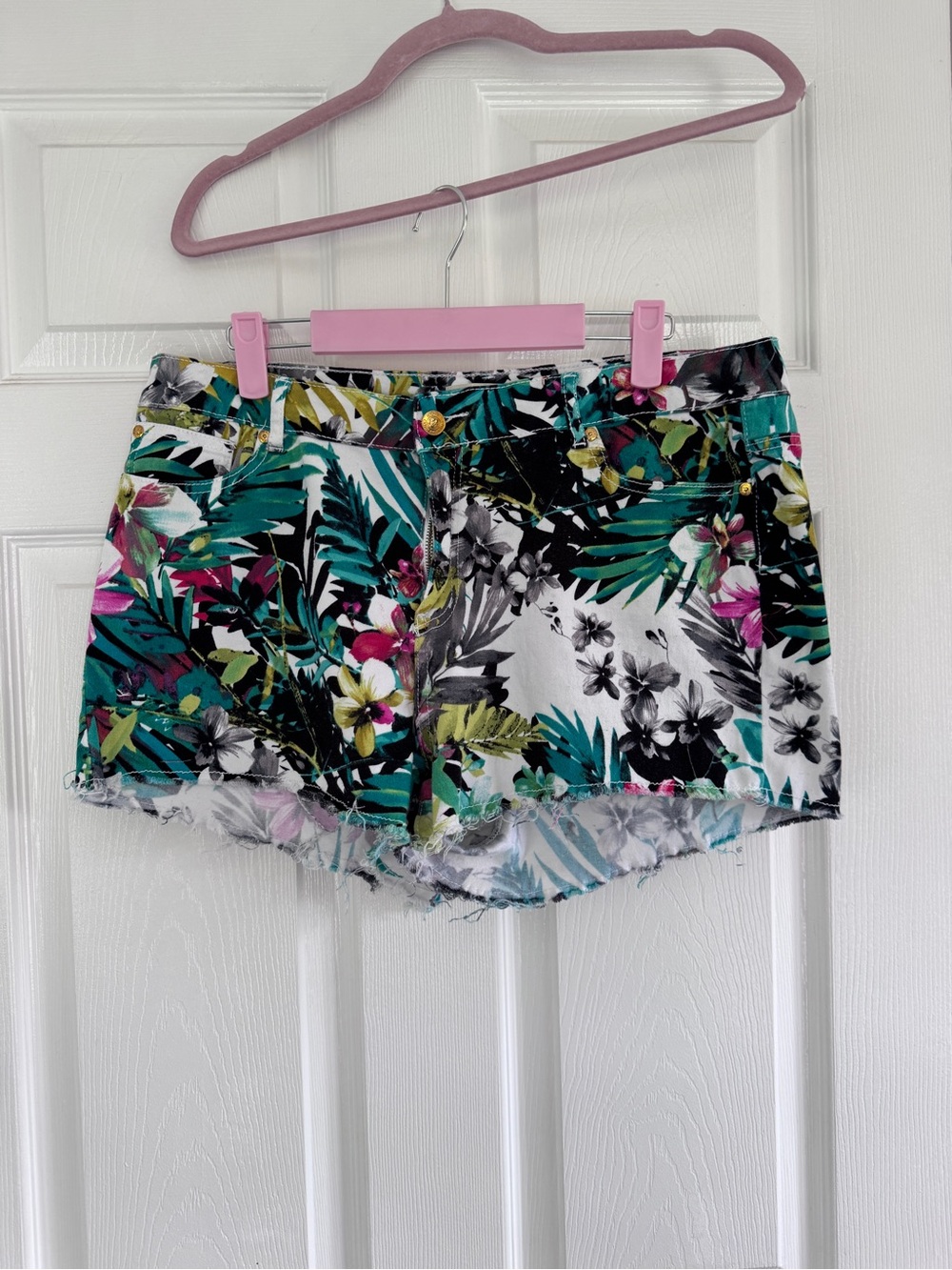 Nicki Minaj Tropical Floral Print Juniors Plus Jean Shorts